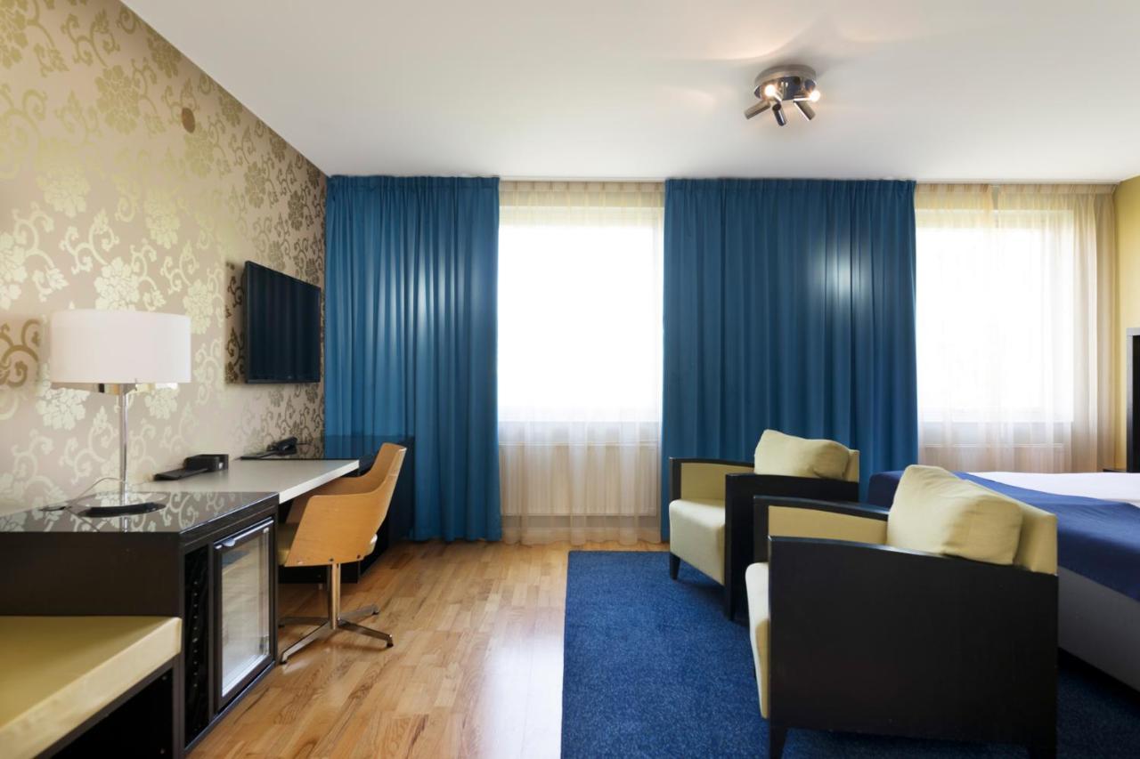 Profilhotels Savoy Йёнчёпинг Экстерьер фото