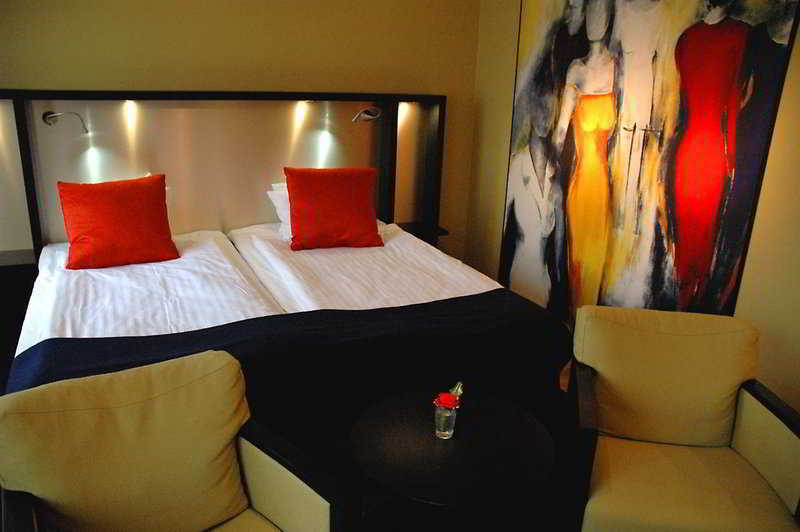 Profilhotels Savoy Йёнчёпинг Экстерьер фото
